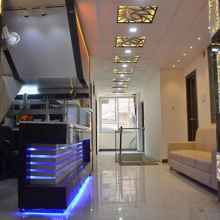Hotel Krishna Galaxy Kānpur Exterior foto